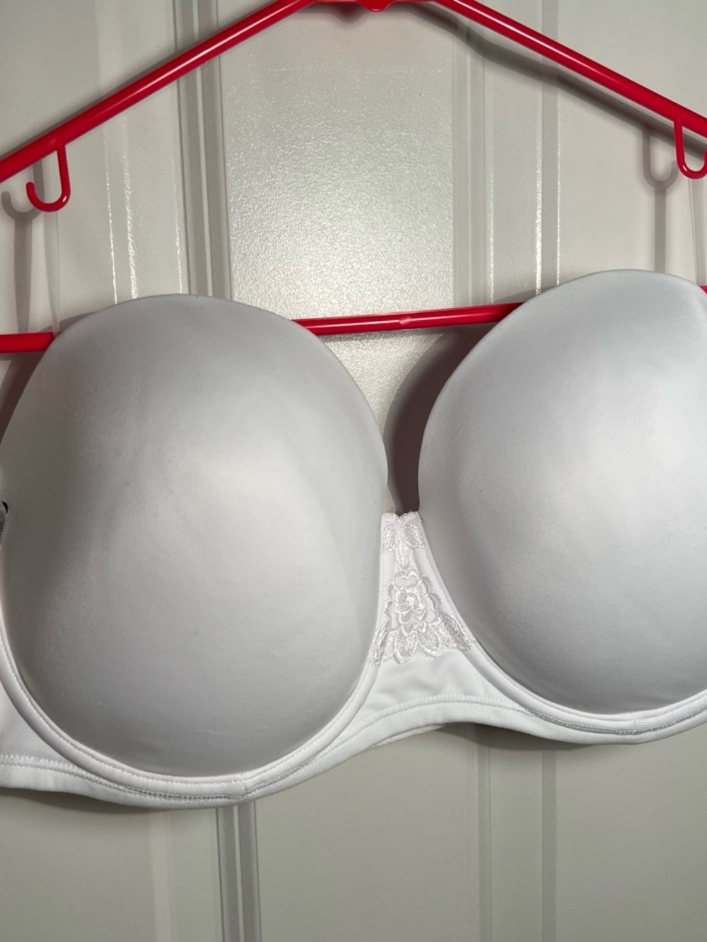 Vanity Fair Convertible Wired bra White Size 38D New WithTag  Smooth Molded Cups